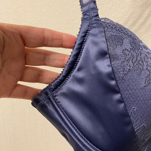 EUC Parfait Lingerie underwire lightly padded back closure bra, size 36D - Picture 3 of 6